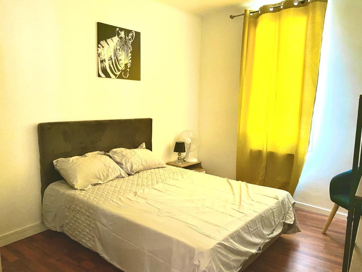 Appartement Quartier Populaire A Перпинян Екстериор снимка